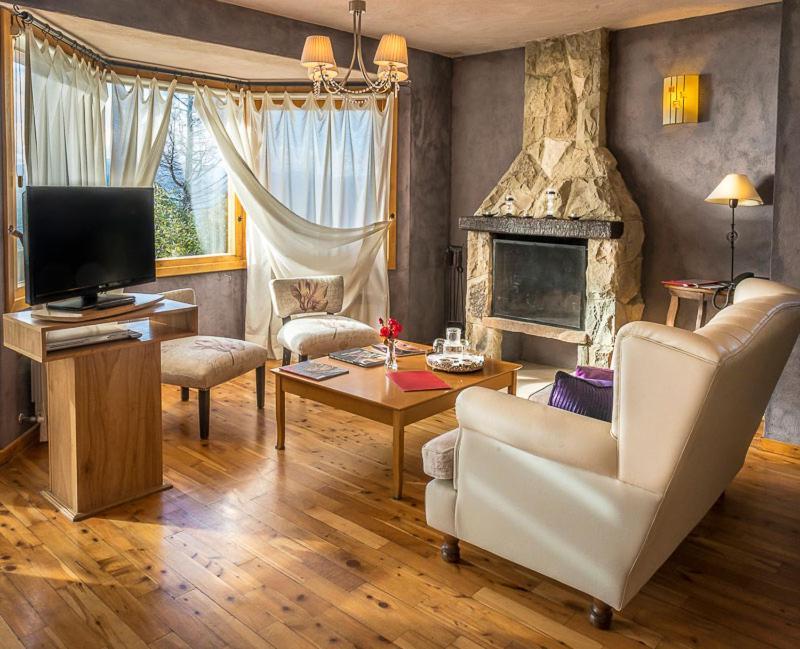 Lirolay Suites - Apart Hotel ซานคาร์ลอส เด บาริโลเช ภายนอก รูปภาพ